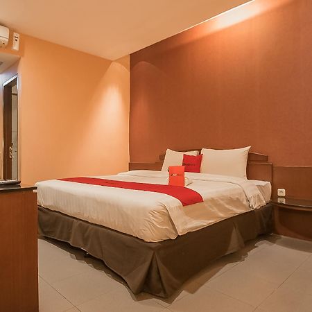 Reddoorz Plus @ Cipaganti Street 3 Bandung Exterior photo