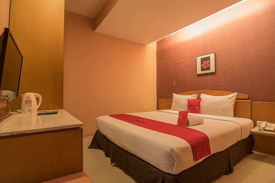Reddoorz Plus @ Cipaganti Street 3 Bandung Exterior photo