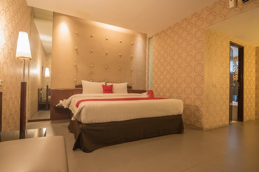 Reddoorz Plus @ Cipaganti Street 3 Bandung Exterior photo